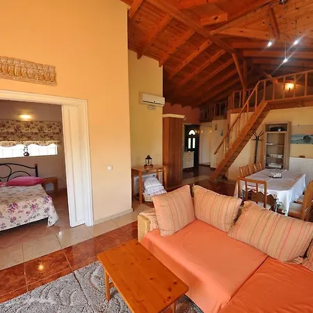 Byronas Apartments- Maisonette With Sea-view Apartamento