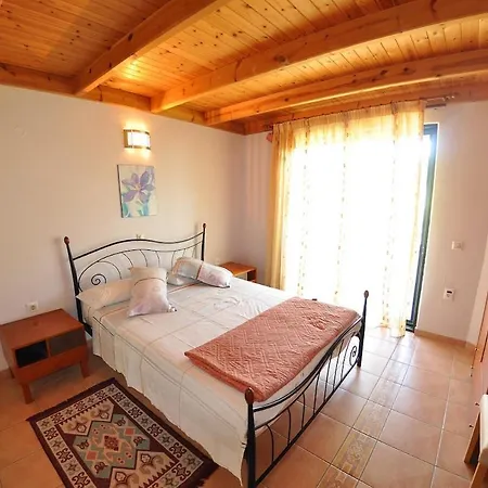 Apartment Byronas Apartments- Maisonette With Sea-view *