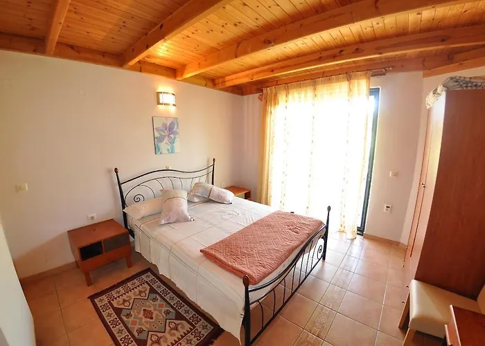 아파트 Byronas Apartments- Maisonette With Sea-view *
