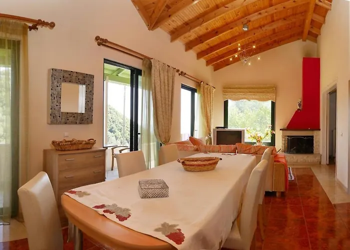 Byronas Apartments- Maisonette With Sea-view 아파트 *