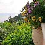 Byronas Apartments- Maisonette With Sea-view *